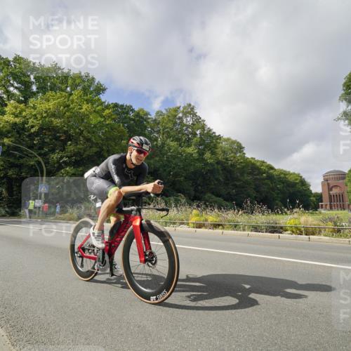 14.09.2025 - Stadtparktriathlon Michael Burmester http://msf.ph/oto/8893933 14.09.2025 12:01:07 Radfahren 1031, 1039, 1041, 1062, 1099, 1176, 1188, 1209, 1220 meine-sportfotos.de