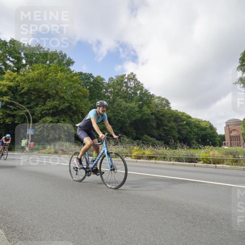 14.09.2025 - Stadtparktriathlon Michael Burmester http://msf.ph/oto/8893954 14.09.2025 12:01:50 Radfahren 1035, 1079, 1149, 1162, 1167, 1168 meine-sportfotos.de