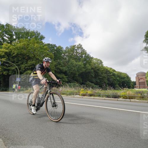 14.09.2025 - Stadtparktriathlon Michael Burmester http://msf.ph/oto/8893957 14.09.2025 12:01:55 Radfahren 1035, 1079, 1092, 1149, 1152, 1162, 1167, 1168, 1169, 1218 meine-sportfotos.de