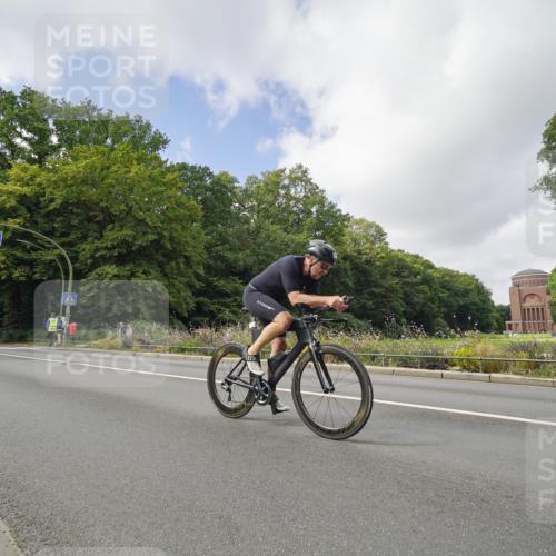 14.09.2025 - Stadtparktriathlon Michael Burmester http://msf.ph/oto/8893961 14.09.2025 12:02:00 Radfahren 1072, 1092, 1096, 1120, 1148, 1149, 1152, 1162, 1168, 1169, 1218 meine-sportfotos.de