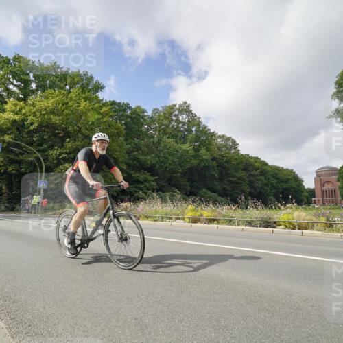 14.09.2025 - Stadtparktriathlon Michael Burmester http://msf.ph/oto/8893970 14.09.2025 12:02:11 Radfahren 1008, 1025, 1094, 1096, 1120, 1141, 1148, 1164, 1174, 1186 meine-sportfotos.de
