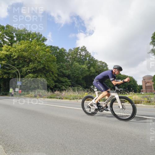 14.09.2025 - Stadtparktriathlon Michael Burmester http://msf.ph/oto/8893973 14.09.2025 12:02:16 Radfahren 1008, 1094, 1141, 1164, 1174, 1186, 1194 meine-sportfotos.de