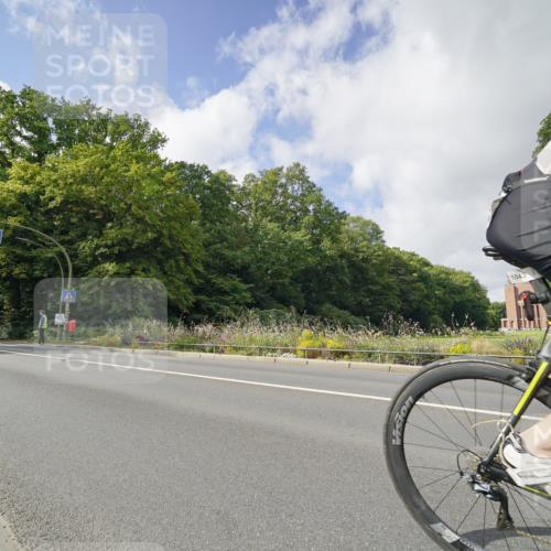 14.09.2025 - Stadtparktriathlon Michael Burmester http://msf.ph/oto/8894044 14.09.2025 12:04:51 Radfahren 1043, 1075, 1080, 1103, 1109, 1147 meine-sportfotos.de