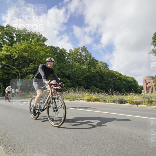 14.09.2025 - Stadtparktriathlon Michael Burmester http://msf.ph/oto/8894063 14.09.2025 12:05:33 Radfahren 1061, 1084, 1088, 1101, 1102, 1112, 1219 meine-sportfotos.de