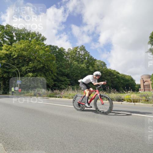 14.09.2025 - Stadtparktriathlon Michael Burmester http://msf.ph/oto/8894064 14.09.2025 12:05:34 Radfahren 1061, 1084, 1088, 1101, 1102, 1112, 1219 meine-sportfotos.de