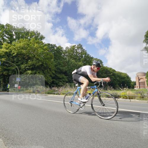 14.09.2025 - Stadtparktriathlon Michael Burmester http://msf.ph/oto/8894071 14.09.2025 12:05:50 Radfahren 1097, 1124, 1125, 1128, 1151, 1171, 1178, 1199 meine-sportfotos.de
