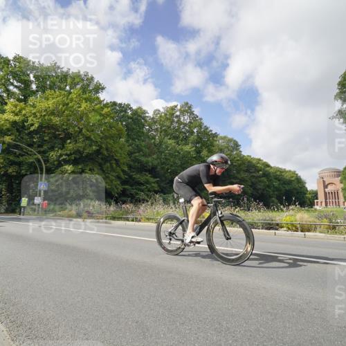 14.09.2025 - Stadtparktriathlon Michael Burmester http://msf.ph/oto/8894073 14.09.2025 12:05:53 Radfahren 1078, 1097, 1124, 1125, 1151, 1171, 1178, 1199, 1213 meine-sportfotos.de