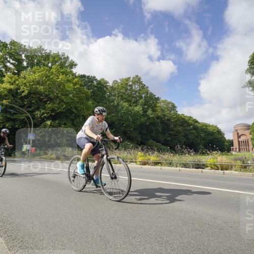 14.09.2025 - Stadtparktriathlon Michael Burmester http://msf.ph/oto/8894102 14.09.2025 12:07:33 Radfahren 924, 1068, 1115, 1184, 1188, 1208 meine-sportfotos.de