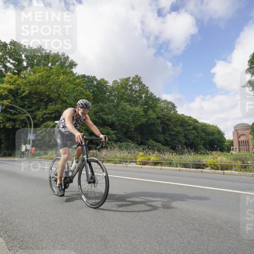 14.09.2025 - Stadtparktriathlon Michael Burmester http://msf.ph/oto/8894131 14.09.2025 12:08:33 Radfahren 1039, 1058, 1060, 1064, 1162, 1174, 1185 meine-sportfotos.de