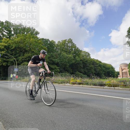 14.09.2025 - Stadtparktriathlon Michael Burmester http://msf.ph/oto/8894139 14.09.2025 12:08:39 Radfahren 1019, 1039, 1058, 1060, 1086, 1162, 1174, 1185, 1186 meine-sportfotos.de