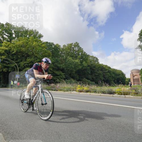 14.09.2025 - Stadtparktriathlon Michael Burmester http://msf.ph/oto/8894143 14.09.2025 12:08:46 Radfahren 1019, 1086, 1164, 1186, 1210 meine-sportfotos.de