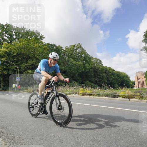 14.09.2025 - Stadtparktriathlon Michael Burmester http://msf.ph/oto/8894146 14.09.2025 12:08:52 Radfahren 1087, 1152, 1164, 1210 meine-sportfotos.de