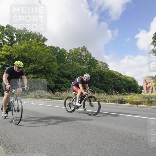 14.09.2025 - Stadtparktriathlon Michael Burmester http://msf.ph/oto/8894147 14.09.2025 12:09:00 Radfahren 1046, 1087, 1152, 1194 meine-sportfotos.de