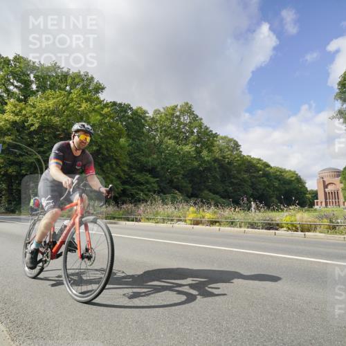 14.09.2025 - Stadtparktriathlon Michael Burmester http://msf.ph/oto/8894155 14.09.2025 12:09:41 Radfahren 1025, 1096, 1119, 1120, 1148, 1167 meine-sportfotos.de
