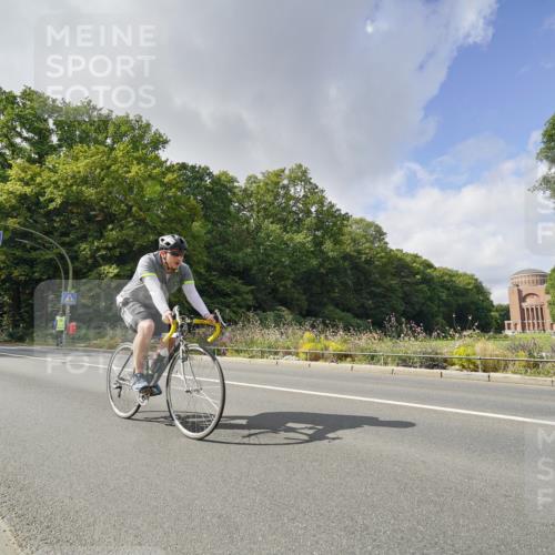 14.09.2025 - Stadtparktriathlon Michael Burmester http://msf.ph/oto/8894174 14.09.2025 12:10:17 Radfahren 1065, 1073, 1085, 1095, 1110, 1129, 1141, 1163, 1203, 1211, 1218 meine-sportfotos.de