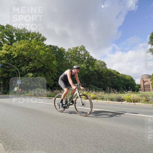 14.09.2025 - Stadtparktriathlon Michael Burmester http://msf.ph/oto/8894178 14.09.2025 12:10:20 Radfahren 1065, 1085, 1095, 1110, 1129, 1141, 1203, 1211, 1218 meine-sportfotos.de