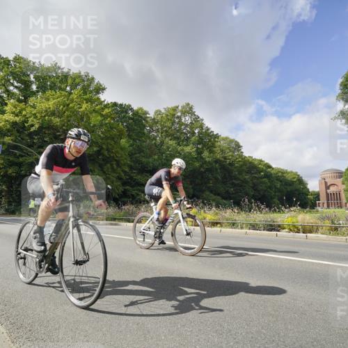 14.09.2025 - Stadtparktriathlon Michael Burmester http://msf.ph/oto/8894181 14.09.2025 12:10:22 Radfahren 1065, 1085, 1095, 1110, 1129, 1203, 1211, 1218 meine-sportfotos.de
