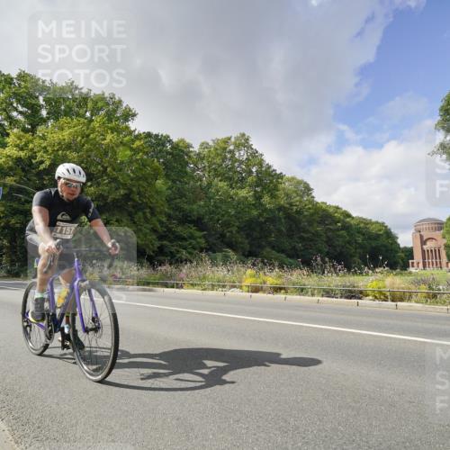 14.09.2025 - Stadtparktriathlon Michael Burmester http://msf.ph/oto/8894182 14.09.2025 12:10:32 Radfahren 1157, 1169 meine-sportfotos.de