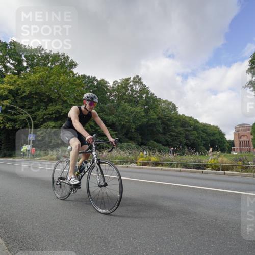 14.09.2025 - Stadtparktriathlon Michael Burmester http://msf.ph/oto/8894201 14.09.2025 12:11:35 Radfahren 1079, 1089, 1091, 1132, 1212, 1219 meine-sportfotos.de