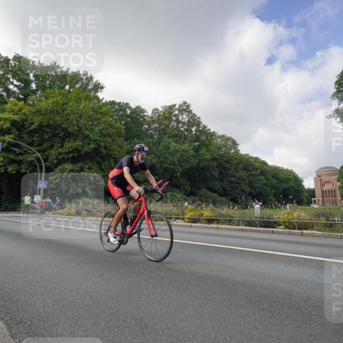 14.09.2025 - Stadtparktriathlon Michael Burmester http://msf.ph/oto/8894223 14.09.2025 12:12:41 Radfahren 1053, 1100, 1147, 1155, 1197 meine-sportfotos.de