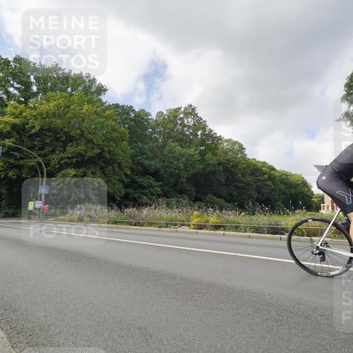 14.09.2025 - Stadtparktriathlon Michael Burmester http://msf.ph/oto/8894266 14.09.2025 12:15:21 Radfahren 1162, 1186, 1192, 1292, 1294 meine-sportfotos.de