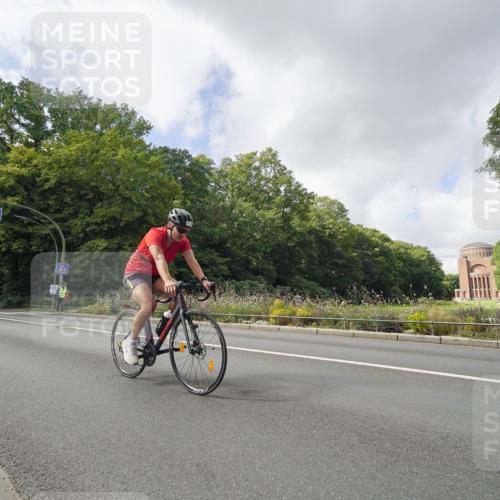 14.09.2025 - Stadtparktriathlon Michael Burmester http://msf.ph/oto/8894273 14.09.2025 12:15:35 Radfahren 1066, 1153, 1164, 1292, 1298 meine-sportfotos.de