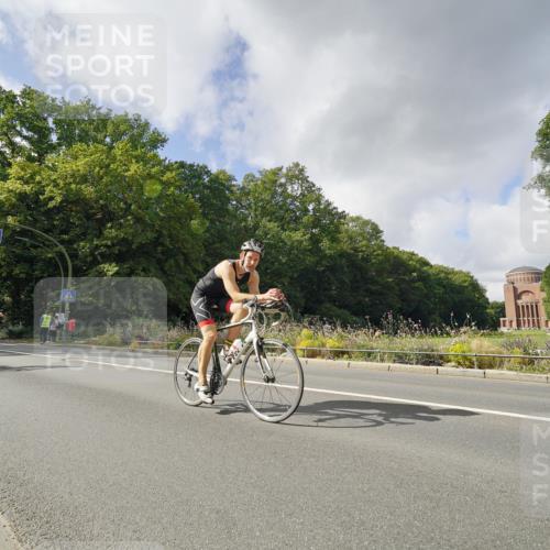 14.09.2025 - Stadtparktriathlon Michael Burmester http://msf.ph/oto/8894277 14.09.2025 12:15:55 Radfahren 1068, 1185, 1193, 1194, 1311 meine-sportfotos.de