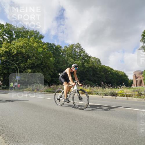 14.09.2025 - Stadtparktriathlon Michael Burmester http://msf.ph/oto/8894281 14.09.2025 12:15:59 Radfahren 1068, 1185, 1193, 1194, 1311 meine-sportfotos.de