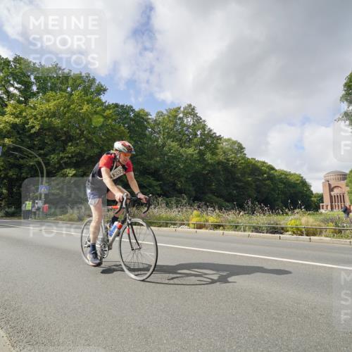 14.09.2025 - Stadtparktriathlon Michael Burmester http://msf.ph/oto/8894282 14.09.2025 12:16:10 Radfahren 1152, 1202 meine-sportfotos.de