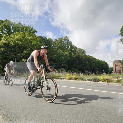 14.09.2025 - Stadtparktriathlon Michael Burmester http://msf.ph/oto/8894300 14.09.2025 12:16:56 Radfahren 1129, 1172, 1203, 1210, 1211, 1281 meine-sportfotos.de