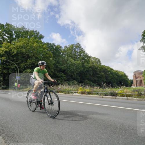 14.09.2025 - Stadtparktriathlon Michael Burmester http://msf.ph/oto/8894306 14.09.2025 12:17:13 Radfahren 1158, 1173, 1175, 1239, 1249, 1261, 1306 meine-sportfotos.de