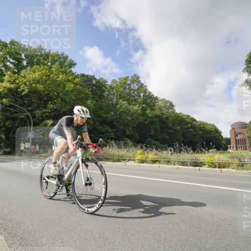 14.09.2025 - Stadtparktriathlon Michael Burmester http://msf.ph/oto/8894314 14.09.2025 12:17:35 Radfahren 1096, 1148, 1163, 1255, 1317 meine-sportfotos.de