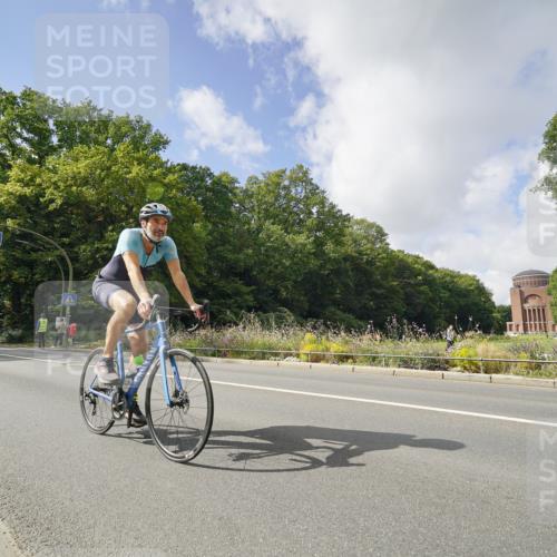 14.09.2025 - Stadtparktriathlon Michael Burmester http://msf.ph/oto/8894319 14.09.2025 12:17:46 Radfahren 1163, 1167, 1205, 1220, 1224, 1310 meine-sportfotos.de