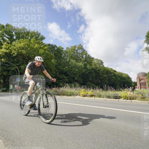 14.09.2025 - Stadtparktriathlon Michael Burmester http://msf.ph/oto/8894320 14.09.2025 12:17:49 Radfahren 1141, 1167, 1205, 1220, 1224, 1310 meine-sportfotos.de