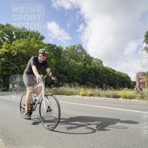 14.09.2025 - Stadtparktriathlon Michael Burmester http://msf.ph/oto/8894322 14.09.2025 12:17:51 Radfahren 1133, 1141, 1149, 1167, 1200, 1205, 1220, 1310 meine-sportfotos.de