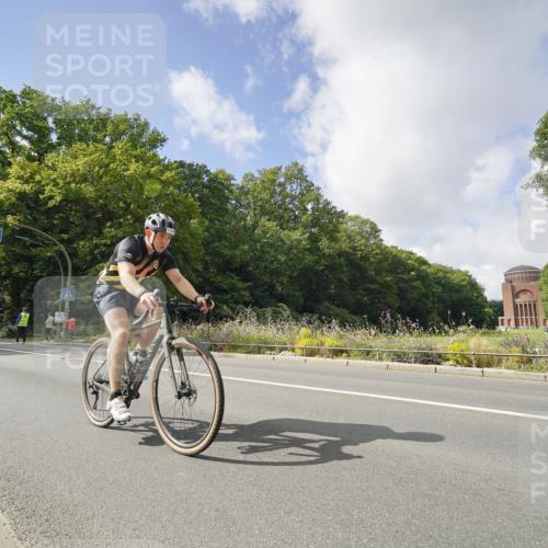 14.09.2025 - Stadtparktriathlon Michael Burmester http://msf.ph/oto/8894326 14.09.2025 12:17:58 Radfahren 1133, 1141, 1149, 1200, 1215, 1310 meine-sportfotos.de