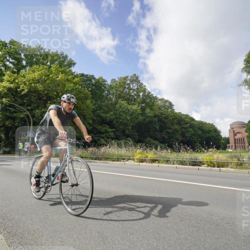 14.09.2025 - Stadtparktriathlon Michael Burmester http://msf.ph/oto/8894339 14.09.2025 12:18:34 Radfahren 1085, 1139, 1144, 1170, 1176, 1178, 1218, 1260, 1304 meine-sportfotos.de