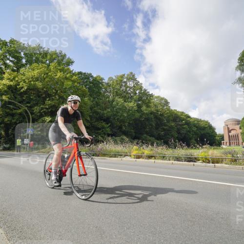 14.09.2025 - Stadtparktriathlon Michael Burmester http://msf.ph/oto/8894349 14.09.2025 12:18:53 Radfahren 1212, 1256, 1280, 1314 meine-sportfotos.de