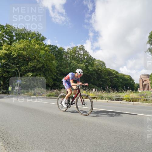 14.09.2025 - Stadtparktriathlon Michael Burmester http://msf.ph/oto/8894354 14.09.2025 12:19:25 Radfahren 1143, 1169, 1189, 1217, 1250 meine-sportfotos.de