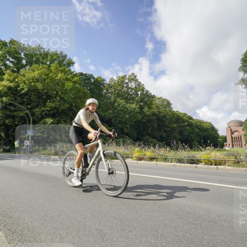 14.09.2025 - Stadtparktriathlon Michael Burmester http://msf.ph/oto/8894366 14.09.2025 12:19:45 Radfahren 1128, 1146, 1157, 1223, 1242, 1252, 1286, 1296 meine-sportfotos.de