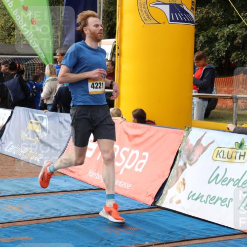 14.09.2025 - Airport Race Strokosch-Dieckow http://msf.ph/oto/8894387 14.09.2025 12:10:50 Ziel 57, 875, 1029, 4221, 5230, 5235 meine-sportfotos.de