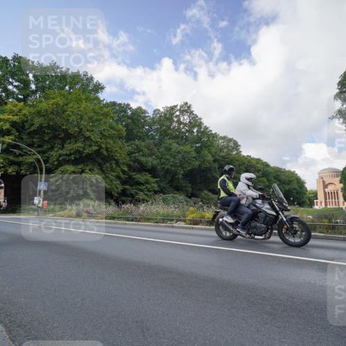 14.09.2025 - Stadtparktriathlon Michael Burmester http://msf.ph/oto/8894392 14.09.2025 12:21:14 Radfahren 1122, 1151, 1168, 1197, 1213, 1258, 1291, 1312, 1315, 1319 meine-sportfotos.de