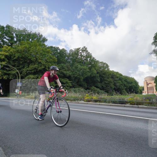 14.09.2025 - Stadtparktriathlon Michael Burmester http://msf.ph/oto/8894396 14.09.2025 12:21:19 Radfahren 1122, 1151, 1183, 1197, 1213, 1258, 1293, 1312, 1315 meine-sportfotos.de