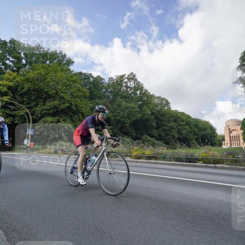 14.09.2025 - Stadtparktriathlon Michael Burmester http://msf.ph/oto/8894397 14.09.2025 12:21:20 Radfahren 1151, 1183, 1197, 1213, 1258, 1293, 1312, 1315 meine-sportfotos.de