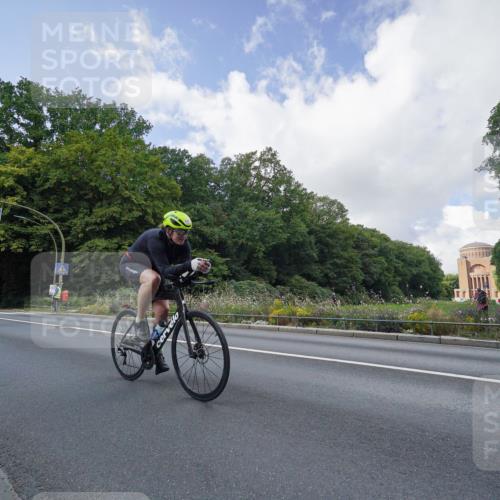 14.09.2025 - Stadtparktriathlon Michael Burmester http://msf.ph/oto/8894401 14.09.2025 12:21:25 Radfahren 1094, 1151, 1183, 1213, 1248, 1258, 1293, 1299, 1315 meine-sportfotos.de