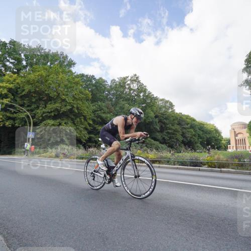 14.09.2025 - Stadtparktriathlon Michael Burmester http://msf.ph/oto/8894412 14.09.2025 12:21:40 Radfahren 1134, 1159, 1174, 1209, 1257, 1273, 1277, 1288, 1295 meine-sportfotos.de