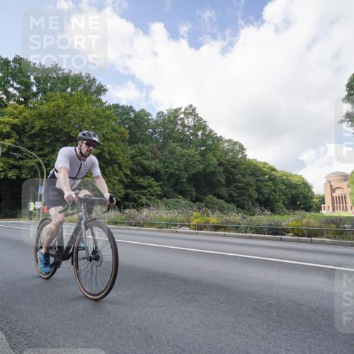 14.09.2025 - Stadtparktriathlon Michael Burmester http://msf.ph/oto/8894420 14.09.2025 12:21:53 Radfahren 1145, 1186, 1237, 1241 meine-sportfotos.de