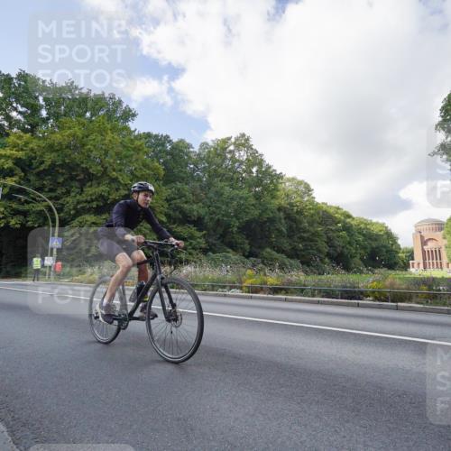 14.09.2025 - Stadtparktriathlon Michael Burmester http://msf.ph/oto/8894440 14.09.2025 12:22:37 Radfahren 1164, 1194, 1222, 1232, 1278, 1290, 1298 meine-sportfotos.de