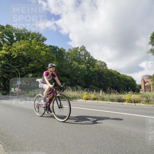 14.09.2025 - Stadtparktriathlon Michael Burmester http://msf.ph/oto/8894452 14.09.2025 12:22:54 Radfahren 1055, 1192, 1228, 1254, 1279, 1285, 1289, 1311 meine-sportfotos.de