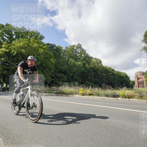 14.09.2025 - Stadtparktriathlon Michael Burmester http://msf.ph/oto/8894455 14.09.2025 12:23:02 Radfahren 1055, 1124, 1236, 1285 meine-sportfotos.de